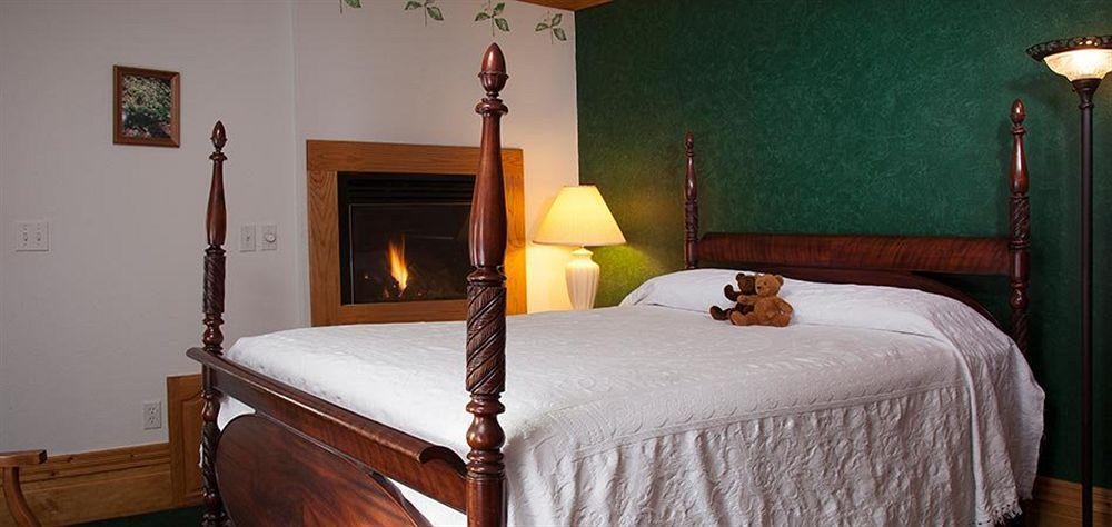 The Sawyer House Bed & Breakfast スタージョンベイ エクステリア 写真