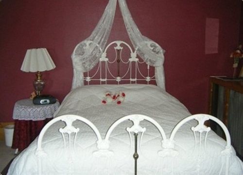 The Sawyer House Bed & Breakfast スタージョンベイ エクステリア 写真